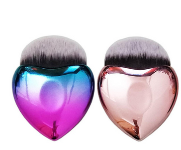 Portable Heart-shaped foundation brush